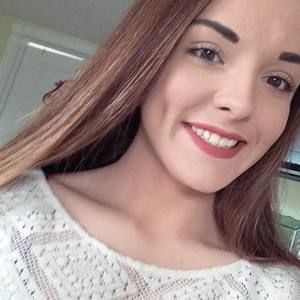 Meet your Posher, Chloe